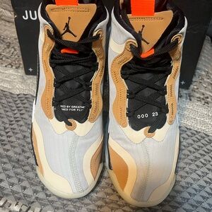 Jordan Men's Black, Tan, and Cream Sneakers